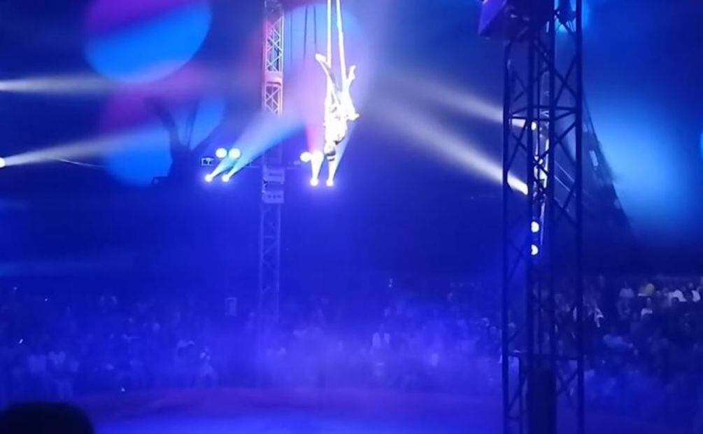 Maria Smetanova instantes previos a su caída en la función de circo en Rusia. Foto: Captura de pantalla