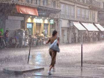 Aseguran que DANA podría llegar a México en Navidad. ¿Cuál es el riesgo y qué ocurrirá?