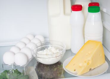 CDC investiga infecciones por listeria en siete estados relacionados con quesos frescos. ¿Cuáles son los síntomas?