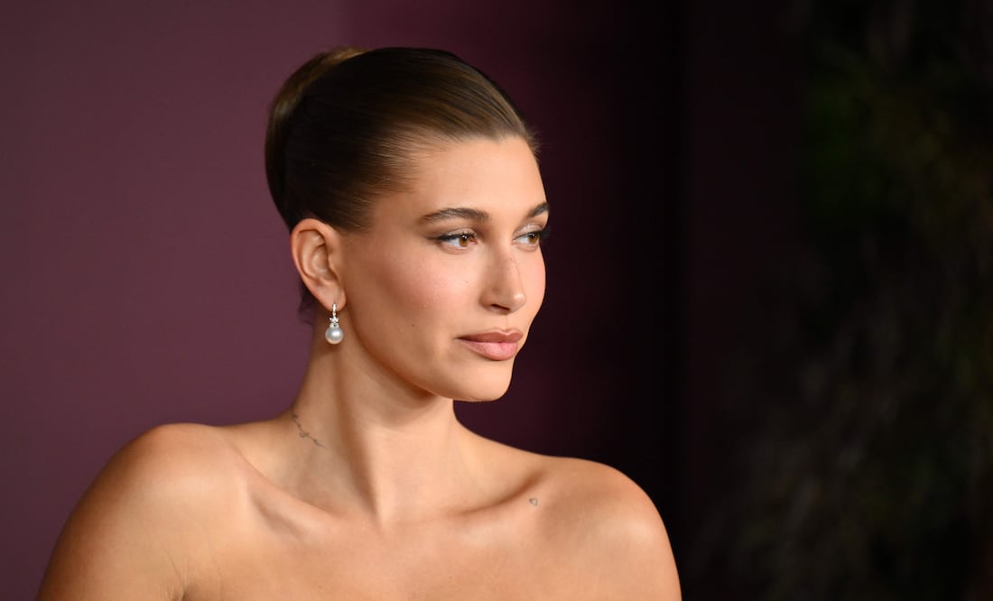 Hailey Bieber posa con microbikinis y eleva la temperatura desde el Caribe: “Es perfecta”. Foto: AFP