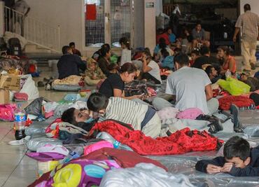 EU comienza a reunir a familias migrantes separadas por Trump