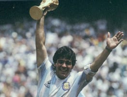 ¿De qué murió el futbolista Diego Armando Maradona?