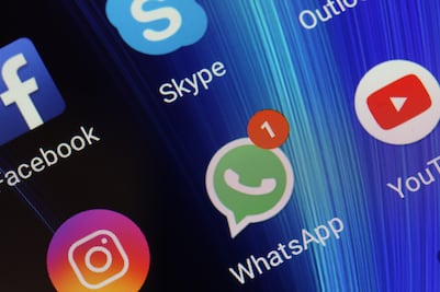 Roban tu cuenta de WhatsApp mediante un código y suplantan tu identidad: así es el fraude que engaña a miles