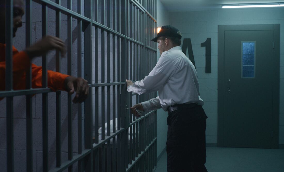 Fiscal de Los Ángeles Pide Perdón a Hombre Inocente Tras Pasar 28 Años en Prisión por Error Judicial. Foto iStock / EvgeniyShkolenko