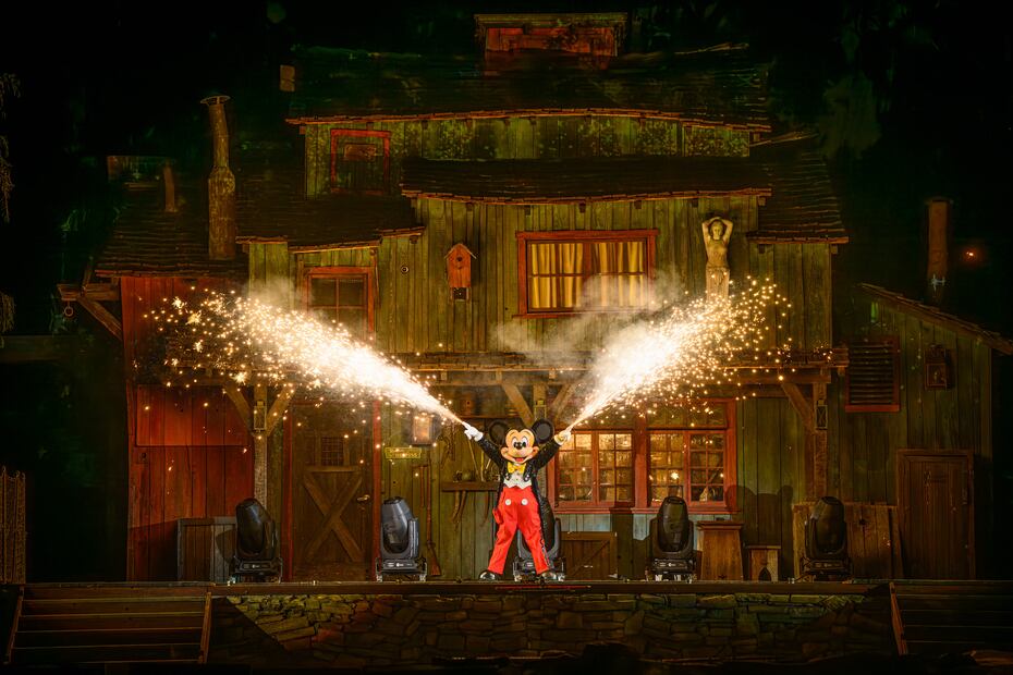 “Fantasmic!” at Disneyland Resort. Fotos: (Richard Harbaugh/Disneyland Resort) Cortesía Disneyland Latino
