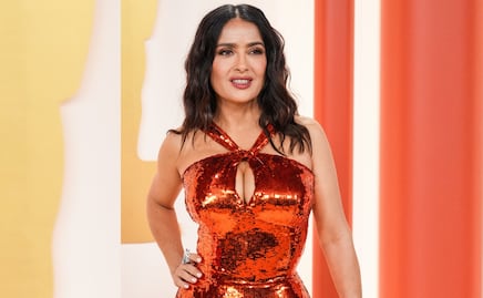 Salma Hayek muestra 5 bikinis en tendencia para lucir espectacular este verano