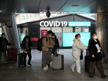 CDC reducirán a un día el período de aislamiento por covid-19: The Washington Post