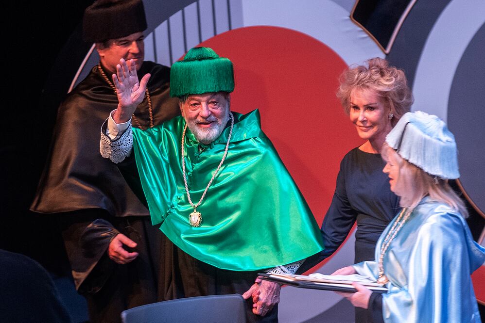 Carlos Slim: "Ojalá en este sexenio se elimine la pobreza extrema". EFE/ Isaac Esquivel