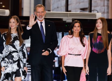 Así lucieron la princesa Leonor y la infanta Sofía en concierto por la paz de los Premios Princesa de Asturias