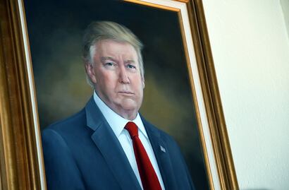 Artista de Colorado niega haber distorsionado imagen de Donald Trump en retrato