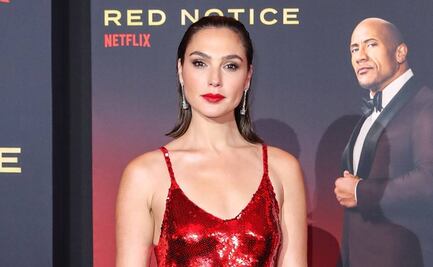 Gal Gadot presume esbelta silueta y belleza natural con vestido naranja