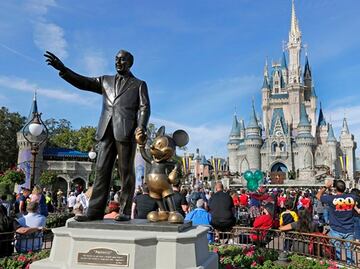 Disney prohíbe fumar en sus parques de Estados Unidos