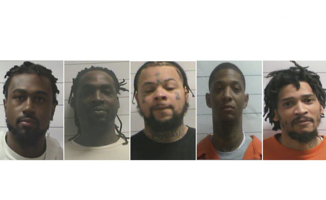 Diez reos peligrosos se fugan de prisión en Nueva Orleans: "Escaparon por un agujero tras el inodoro".  (Orleans Parish Sheriff's Office via AP)