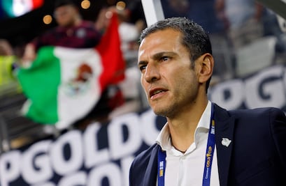 Jaime Lozano gana la Copa Oro, pero su futuro como entrenador de México es incierto.
