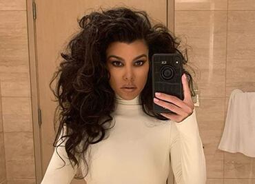 Kourtney Kardashian conquista Instagram con minivestido de látex