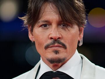 Critican al Festival de Cannes por presencia de Johnny Depp: "no queremos a hombres que agreden"