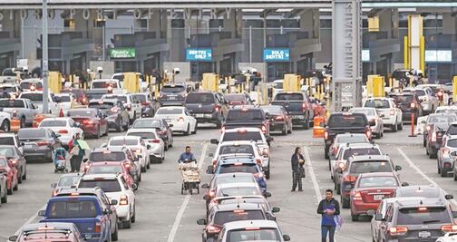 ¿Qué puedes llevar en el equipaje sin pagar impuestos en la frontera?