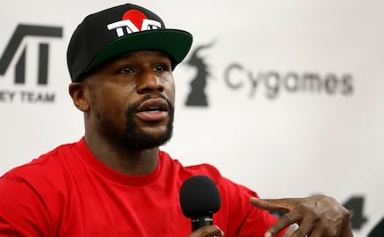 ¡Qué generoso! El boxeador Floyd Mayweather regala $5 mil dólares a niños