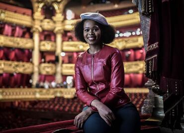 Desnudan durante detención a cantante de ópera surafricana en París