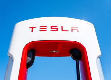 Cuatro muertos en choque de vehículo Tesla en Francia
