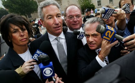 Trump indultó al padre de Kushner y a varios ex colaboradores