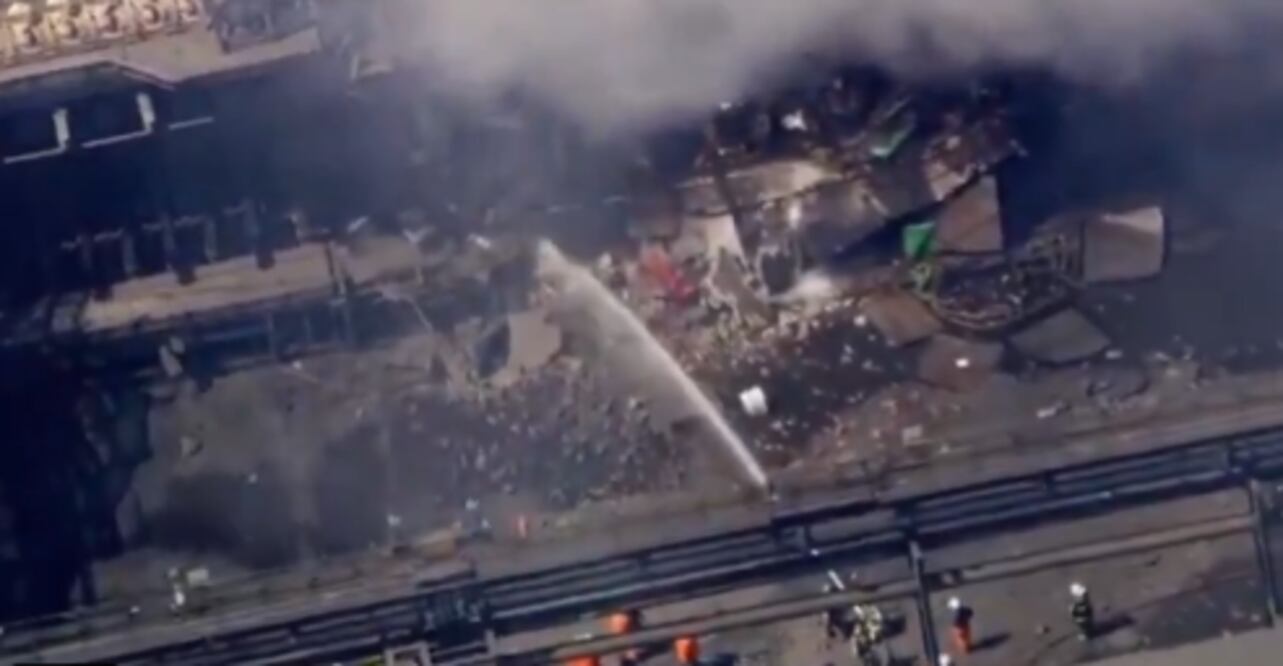 Explosión en planta de US Steel en Pensilvania: hay heridos y atrapados bajo escombros. IMÁGENES