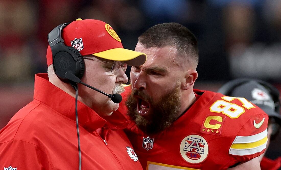 "Tom Brady defiende el empujón de Travis Kelce a su entrenador: 'Son problemas familiares'.   Jamie Squire/Getty Images/AFP