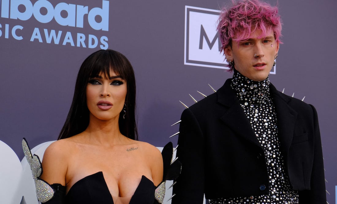 Megan Fox espera bebé arcoiris de Machine Gun Kelly tras presunta infidelidad y críticas por beber sangre. Foto: Maria Alejandra CARDONA / AFP