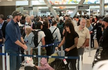 Caos aéreo inminente: EU recortará vuelos este viernes si continúa el cierre del Gobierno. ¿En qué aeropuertos?