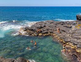 Así es la sorprendente “piscina de la muerte” de Hawái