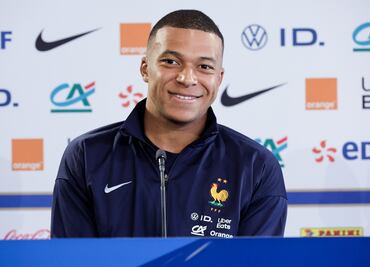 Kylian Mbappé. ¿Cuánto dinero tiene la nueva estrella del Real Madrid? ¿Quién es su novia?