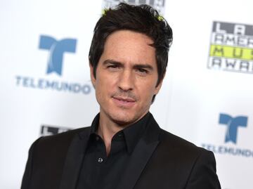 Abandono, alcohol y drogas; así fue la dura vida de Mauricio Ochmann