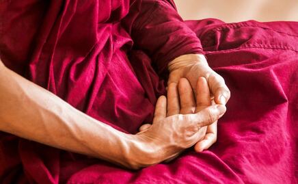 ¿El hormigueo en manos y pies es un síntoma de Covid-19?