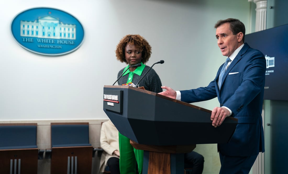 La Casa Blanca revisará protocolos tras polémica hospitalización del secretario de Defensa (AP Photo/Evan Vucci)