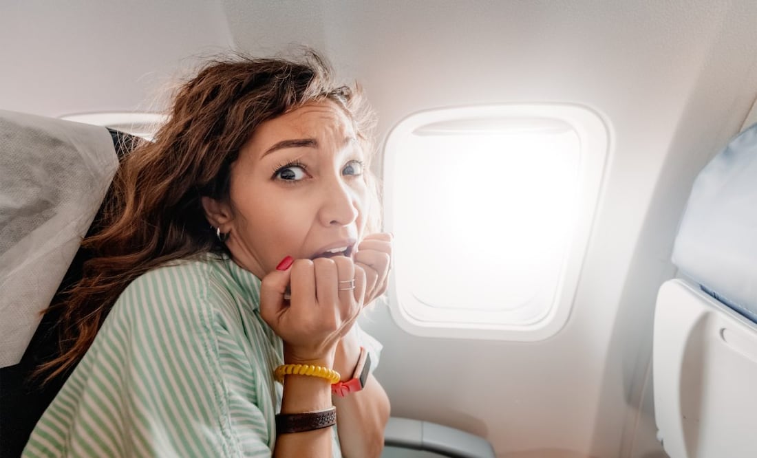 La aerofobia es un trastorno que provoca miedo y ansiedad al momento de abordar un vuelo o volar en avión. Foto: iStock / frantic00