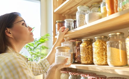 12 alimentos y productos de la despensa que (casi) nunca caducan