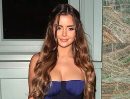 Demi Rose irradia belleza con ajustado minivestido negro