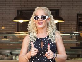 Afirman que Niurka adopta perros de forma masiva para sacrificarlos en rituales santeros