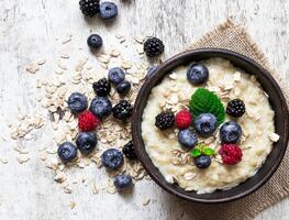 7 beneficios a la salud por los que debes agregar la avena a tu dieta diaria