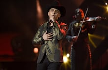 Confiman a Nodal en los Latin Grammy 2025 y estallan las redes: "Nodal siendo todo menos un padre presente"