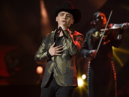 Confiman a Nodal en los Latin Grammy 2025 y estallan las redes: "Nodal siendo todo menos un padre presente"