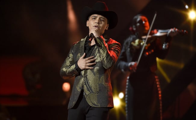 Christian Nodal confirmado en los Latin Grammy 2025 y las críticas estallan en redes