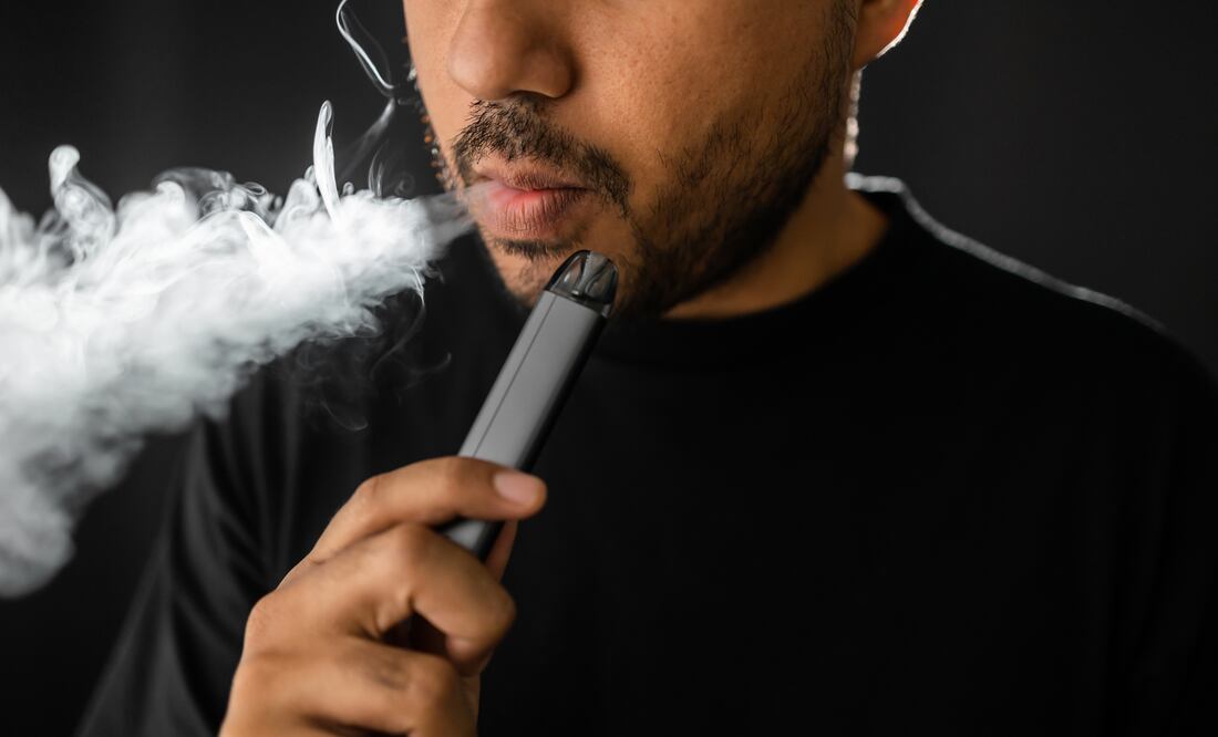 Vapeadores aumentan riesgo de insuficiencia cardíaca, revela estudio. Foto iStock / hanakon laorob