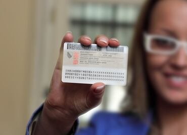 Por estas razones podrían quitarte la tarjeta verde