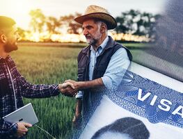 Estados Unidos busca trabajadores para operar equipo agrícola en Kentucky (REQUISITOS)