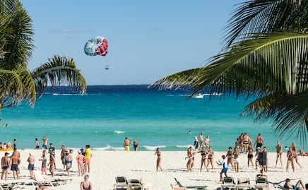 Universitarios se contagian de coronavirus durante Spring Break en EU