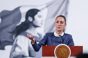 Sheinbaum insiste en NO prohibir narcocorridos tras acusación contra "Los Alegres del Barranco"