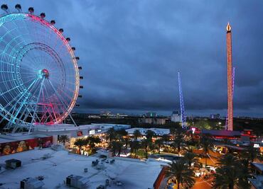 Muere adolescente de 14 años al caer de atracción en parque de Florida