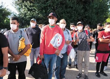 Nueva York busca apoyo del sector privado para dar asistencia a inmigrantes