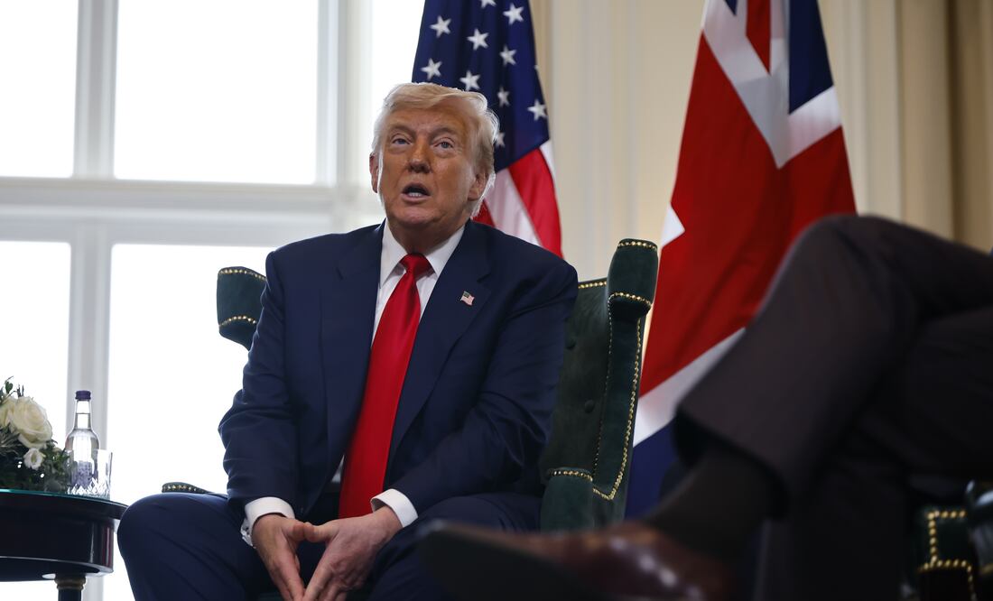 Trump y aliados crearán centros de alimentos en Gaza: “Hay niños hambrientos, esto debe parar” EFE/EPA/TOLGA AKMEN / POOL